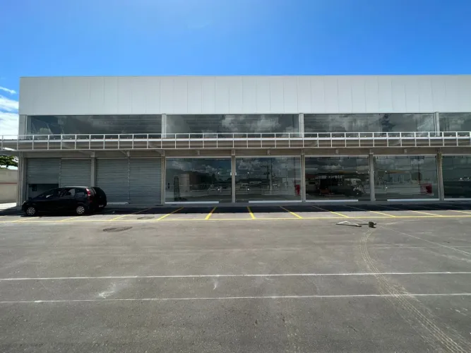Ponto comercial/Loja/Box para aluguel com 280 metros quadrados em Morada de Laranjeiras - 