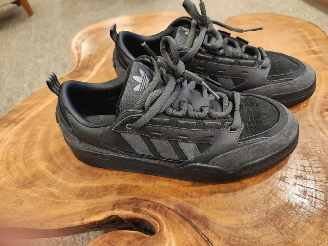 Tênis ADIDAS Adi2000