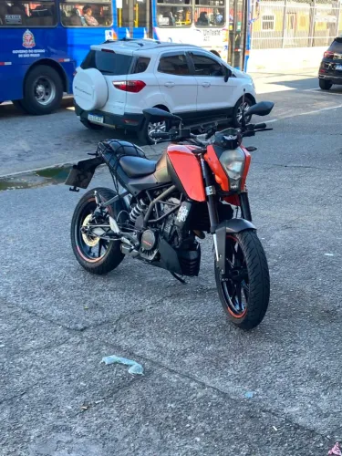 KTM Duke 200?
