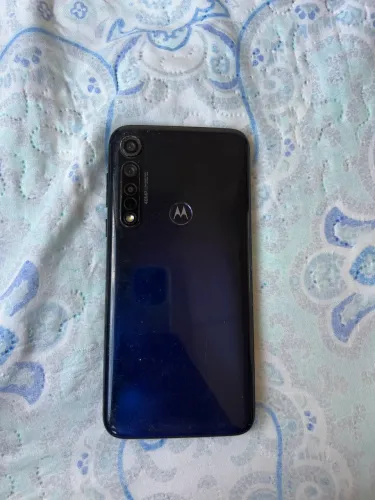 Vendo moto g8 plus