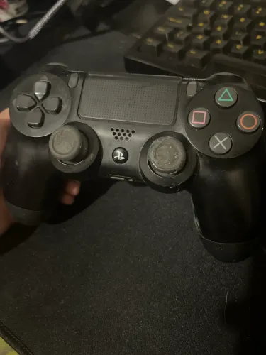 CONTROLE PS4 COM DEFEITO