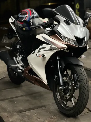 YAMAHA R15 NOVA