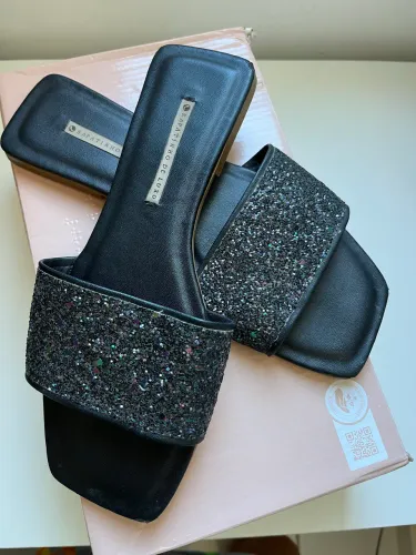 SANDÁLIA PRETA SAPATINHO DE LUXO 36