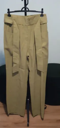 Calça  Verde com Cinto - P. A Concept