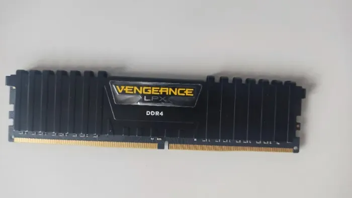 Memória RAM VENGEANCE LPX - CMK8GX4M1D3000C16 DDR4 8 GB 3000MHz