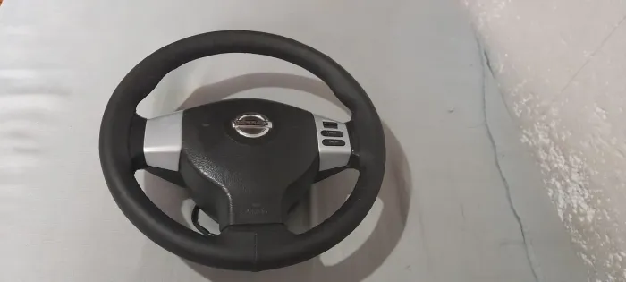 Volante original Nissan Tiida