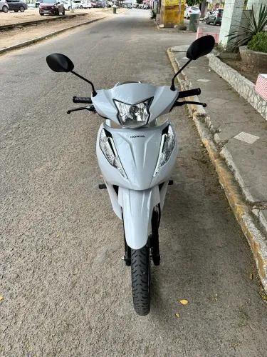 BIZ EX 125 2026