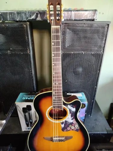 (VIOLÃO PROFISSIONAL SEMI-NOVO TAGIMA VEGAS NYLON ATIVO)