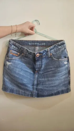 Roupas semi novas