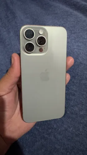 Vendo iphone 15 pro Max 