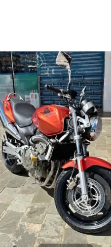 VENDO HORNET CARBURADA NOVA