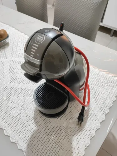 Dolce Gusto para peças ou conserto