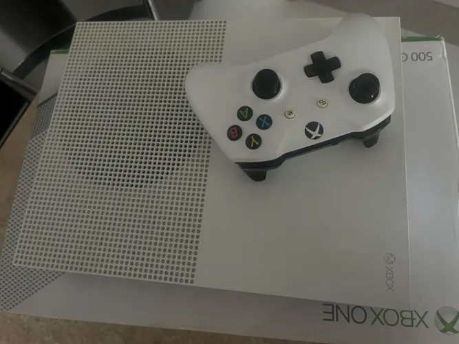 Vendo Xbox One 1 TB