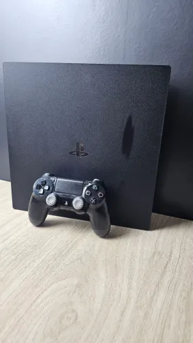 PS4 Pro 1TB + Controle + 8 Jogos