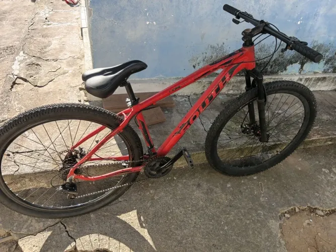 Vando bicicleta