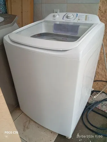 Máquina de lavar Eletrolux 13kg Nova