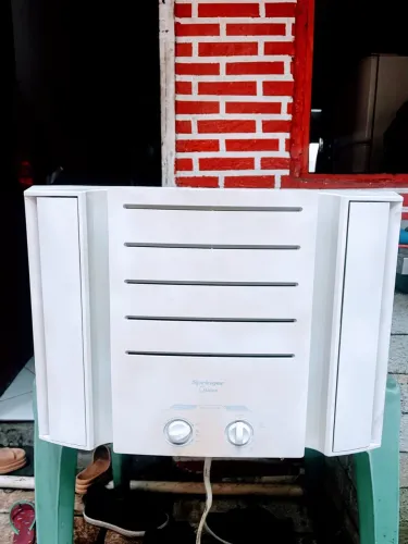 Ar condicionado janela 7500 BTUs 127v Springer