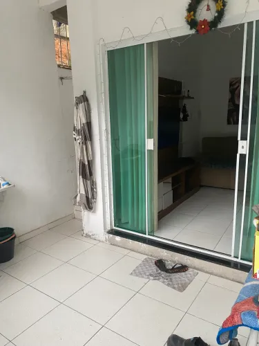 Alugo Casa