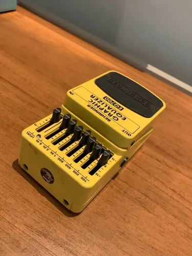 Pedal equalizer 
