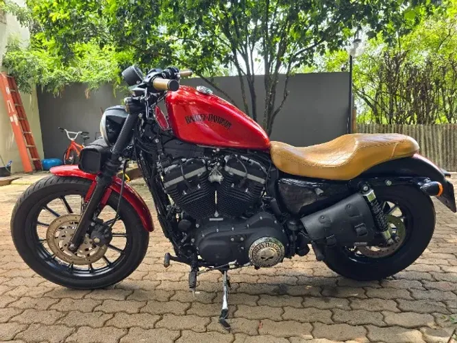 Harley 883 Iron
