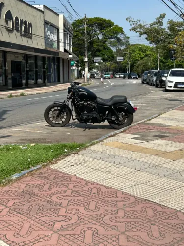 Vendo HARLEY DAVIDSON 883