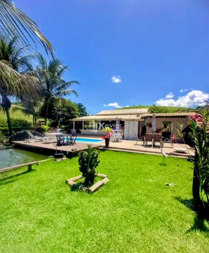 Chácara com rio, piscina e estrutura rural à venda em Fundão ES - 18.000 m² escriturados