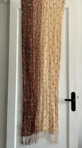 Lenço estampado grande