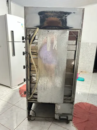 Máquina de assar frango 