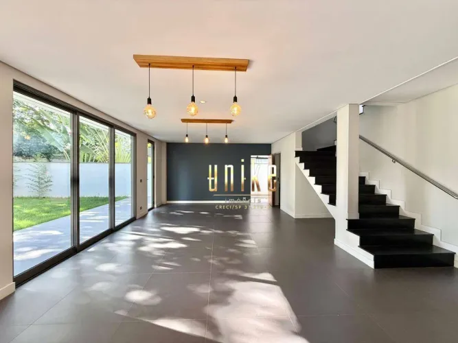 Casa para Alugar, 4 dormitórios, 315m² por R$16.600/mês - Residencial Jardim do Golfe I no