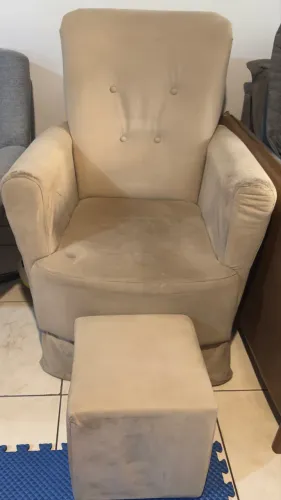 Poltrona de amamentação 