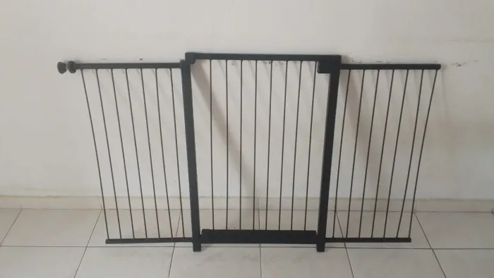 Portão para cachorro 6 meses de uso