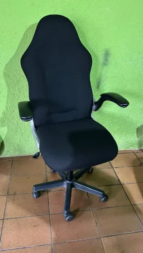 Vendemos cadeira de escritório giratória reformadas 