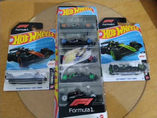 Hot Wheels 2 f1 mais PAC f1.