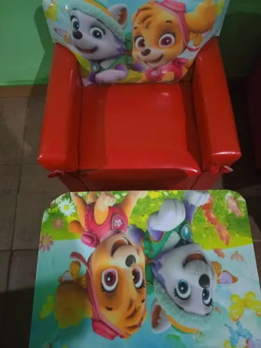 vendo essas duas cadeiras 600,00