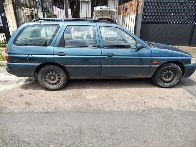 Ford Escort GL 1.8i 16V 4P 1997