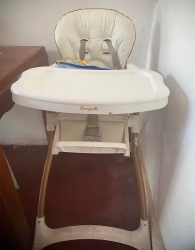Cadeira de alimentação