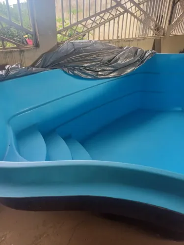 Vendo piscina 5 mil litros nova 6 mil reais
