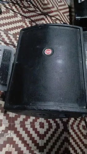caixa ativa 12" 