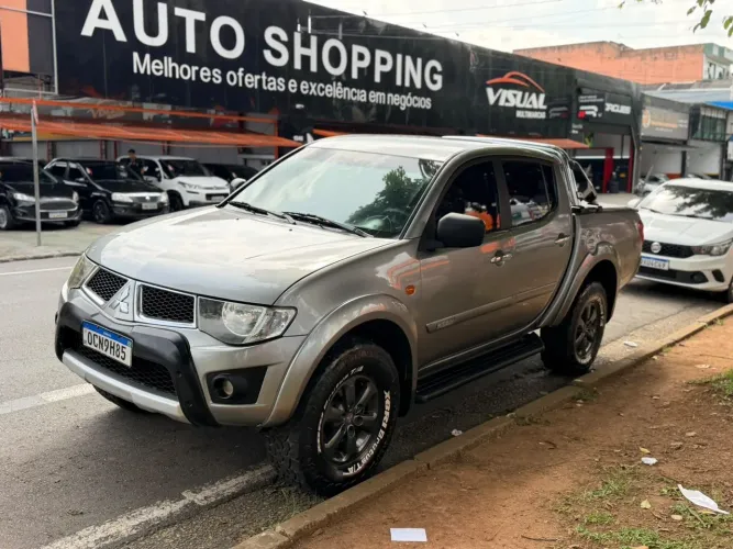 Mitsubishi L200 Triton HPE 3.2 CD TB Int.diesel AUT 2012