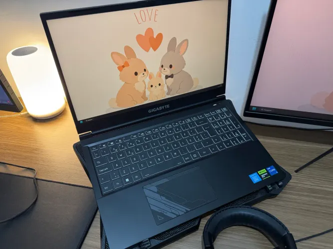 Notebook Gamer Gigabyte G5 com RTX4060 e tela 144HZ