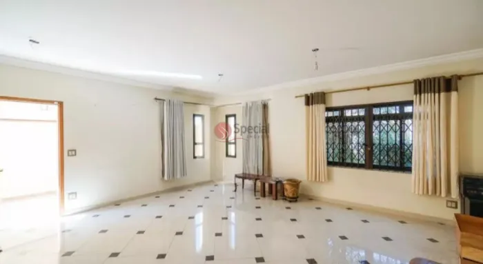 Sobrado com 4 quartos para venda e locação na Vila Carrão com 467 metros.