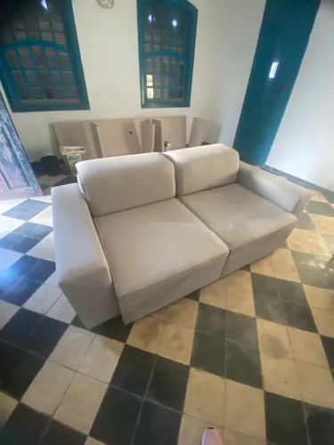 Sofá retrátil grande em tecido 