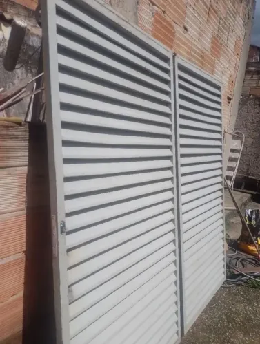 Portão 2,10 por 2,20 GARAGEM correr barato pra sair hoje
