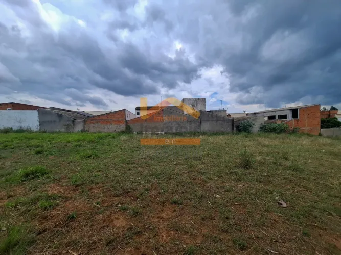 Terreno à venda em Americana-SP, Parque São Jerônimo: 300m² de área!