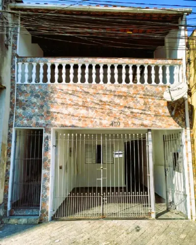 Casa para venda em Alvarenga com 6 quartos, 226m²