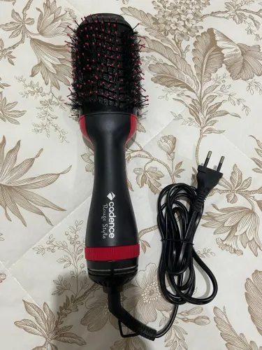 Escova Secadora, modeladora, alisadora Cadence 