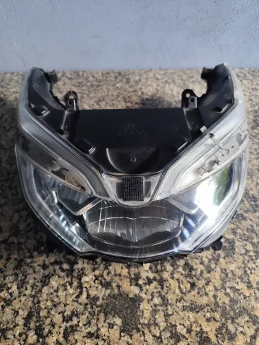 Farol PCX 150