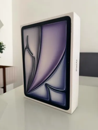 iPad Air M4 de 128GB, Lacrado na caixa .