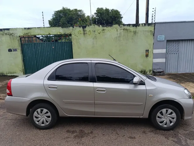 Toyota Etios XS Sedan 1.5 Flex 16V 4P Mec. 2018