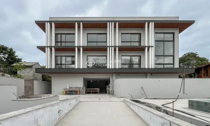 Lindo Studio, 1 dormitórios e 1 suíte localizado na Rua da Capela